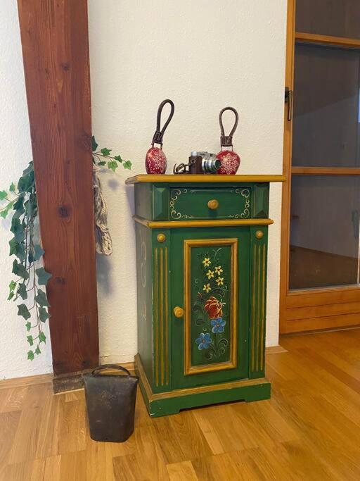 Neues Ruhiges Apartment, Bergblick, Stellplatz Бишофсвизен Екстериор снимка