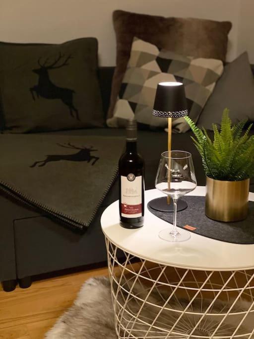 Neues Ruhiges Apartment, Bergblick, Stellplatz Бишофсвизен Екстериор снимка